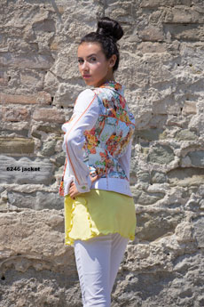 00-0202-230x345-6246jacket